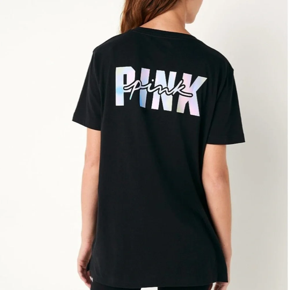VS VICTORIAS SECRET PINK CAMPUS SHORT SLEEVE TEE TOP BLACK BLUR LOGO M - Picture 2 of 7